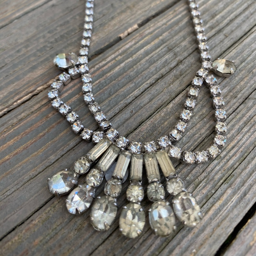 VINTAGE RHINESTONE NECKLACE AND EARRINGS